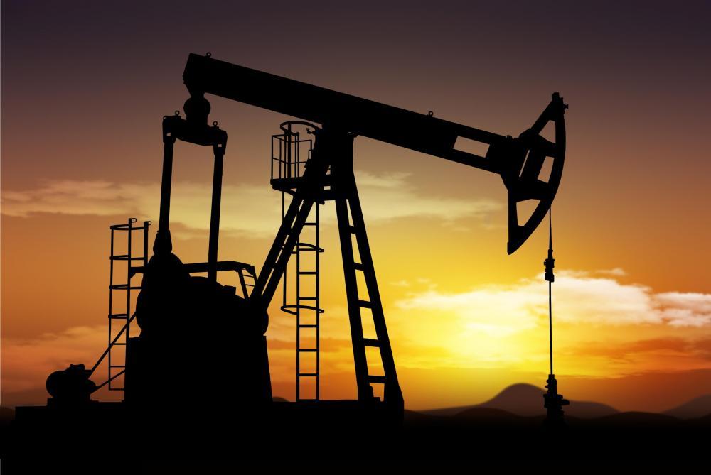 نوسان بهاي نفت در بازارهاي جهاني